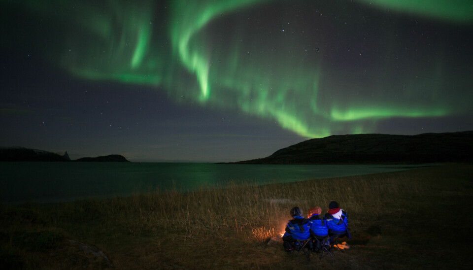 Mange turister mener at bål er en viktig del av en nordlystur.